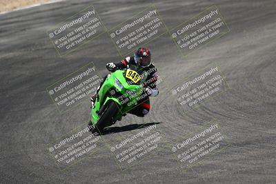 media/Jun-05-2022-WERA (Sun) [[64b01df28d]]/Race 4 and 6 LW twins superstocclumbman E superstock F superstock/